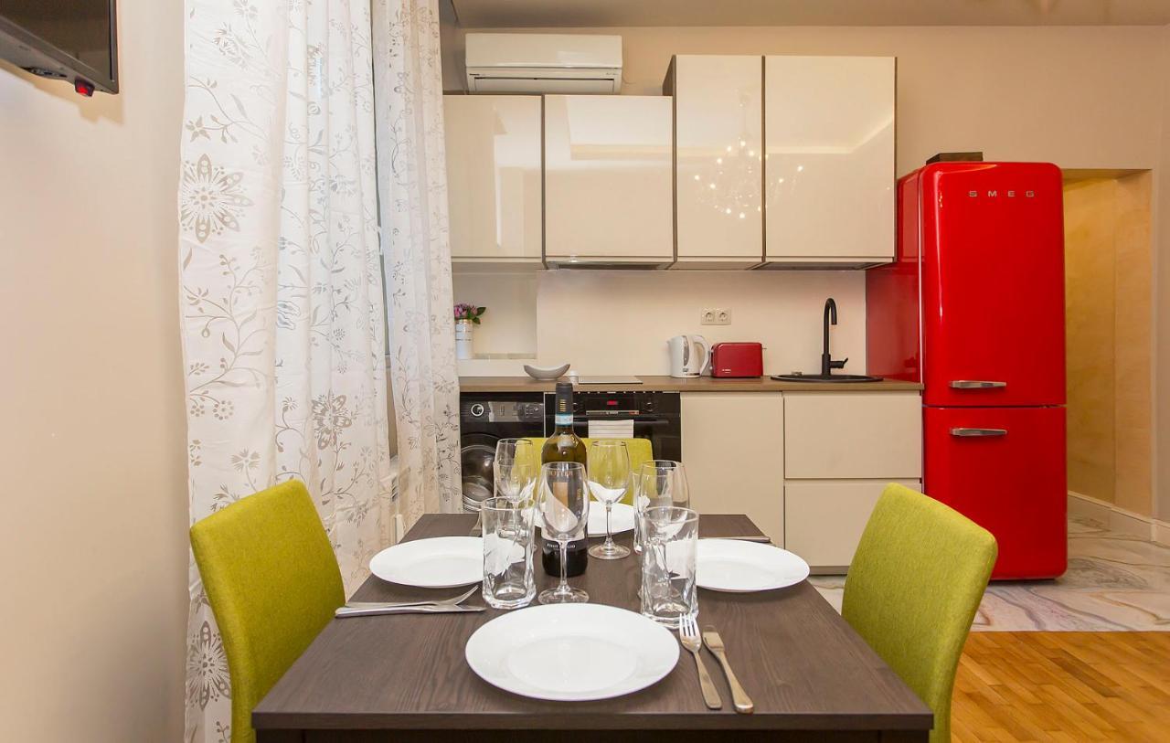 Elegant 2Bdr Apartment With A Balcony Sofia Exterior photo