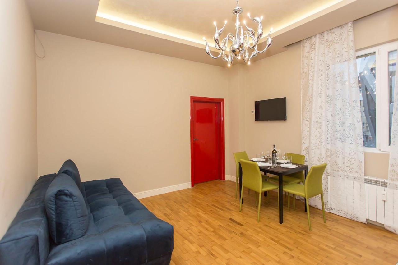 Elegant 2Bdr Apartment With A Balcony Sofia Exterior photo